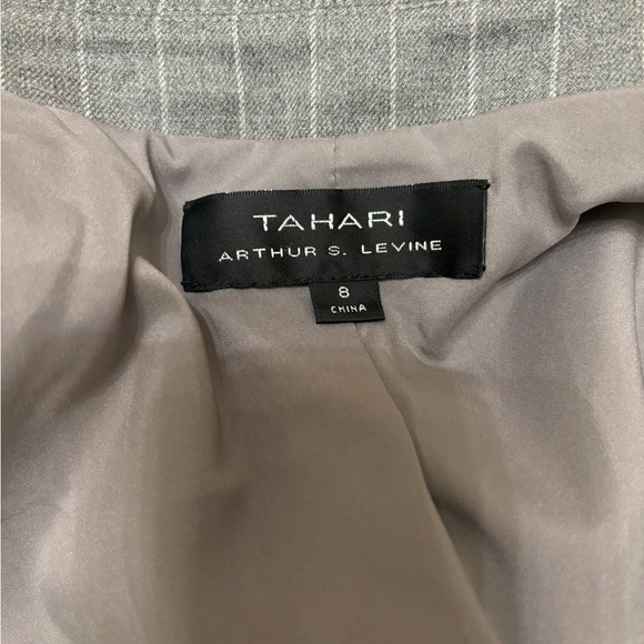 TAHARI NWOT blazer - Picture 3 of 5